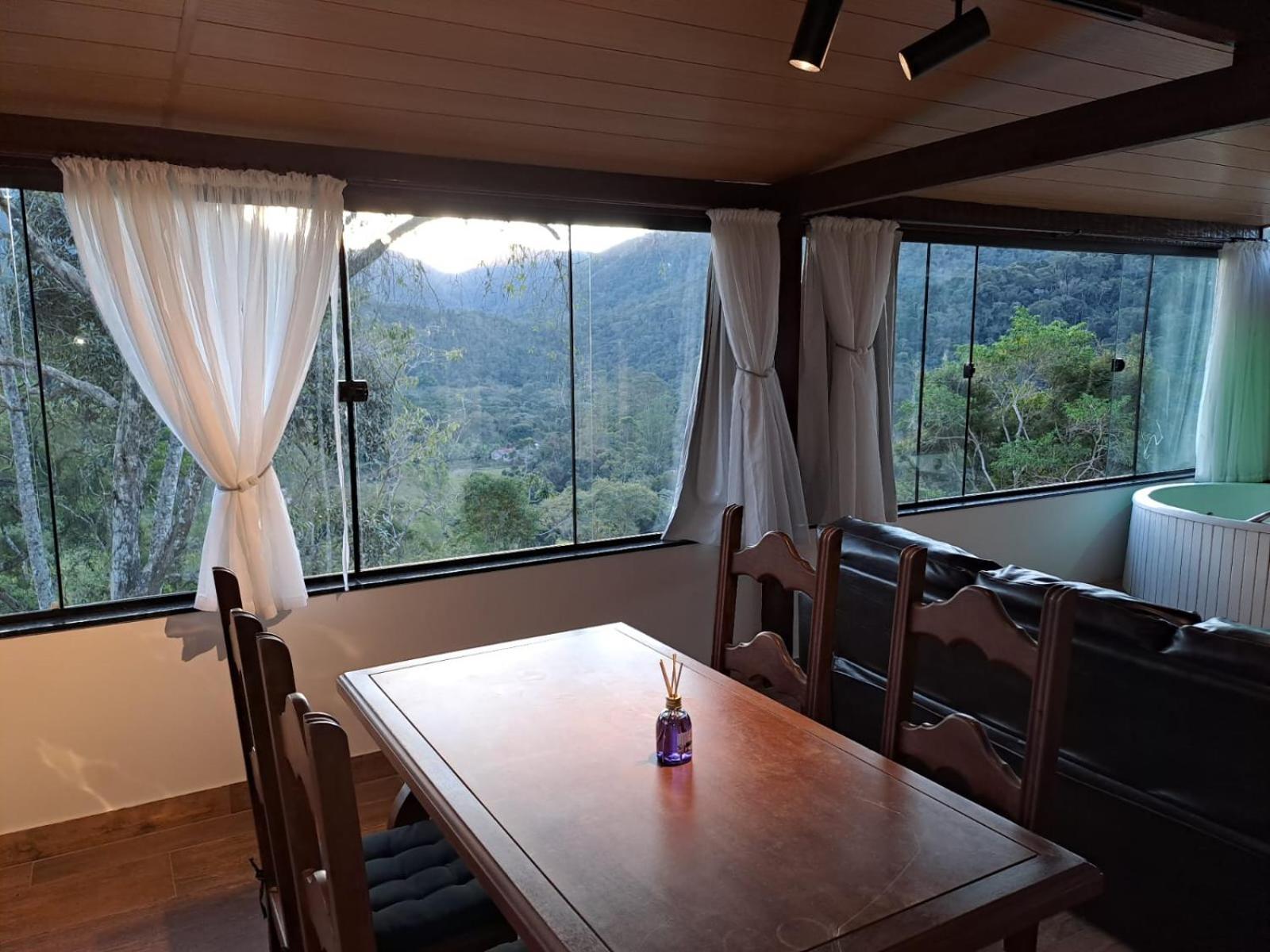 E Vrindávana Inn Teresópolis